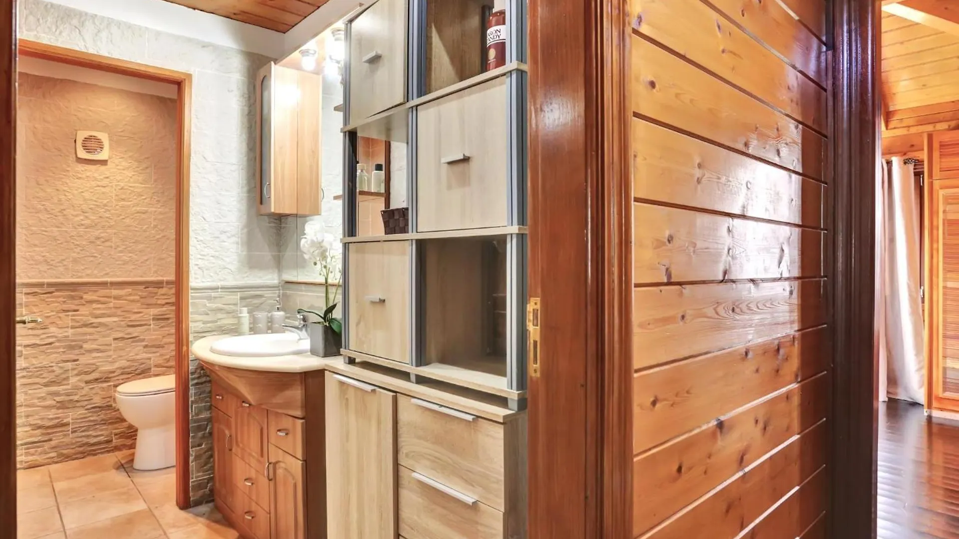 Wooden House With Private Pool Lush Garden Villa La Laguna